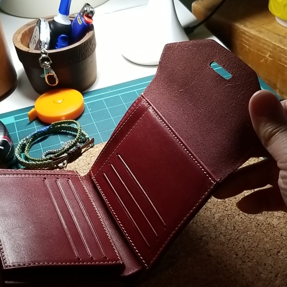 Women Wallet - Picture 3 of 16